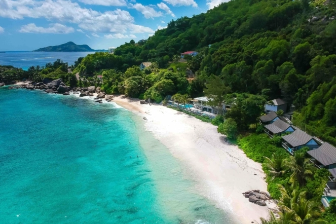 Carana Beach Hotel