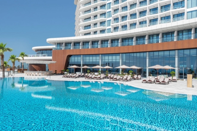 Відпочинок в класному молодіжному готелі Hampton By Hilton Marjan Island за дуже привабливим прайсом!